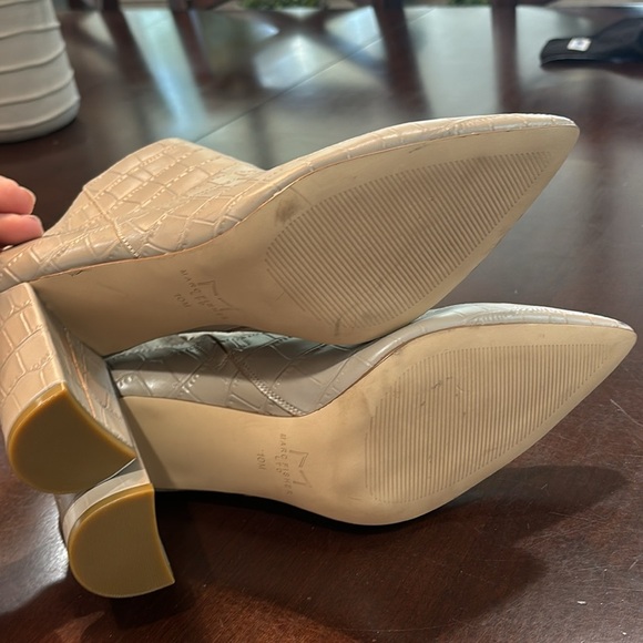 Marc Fisher Nude Beige  Side Zip Boots Women’s Size: 10 - Picture 5 of 7